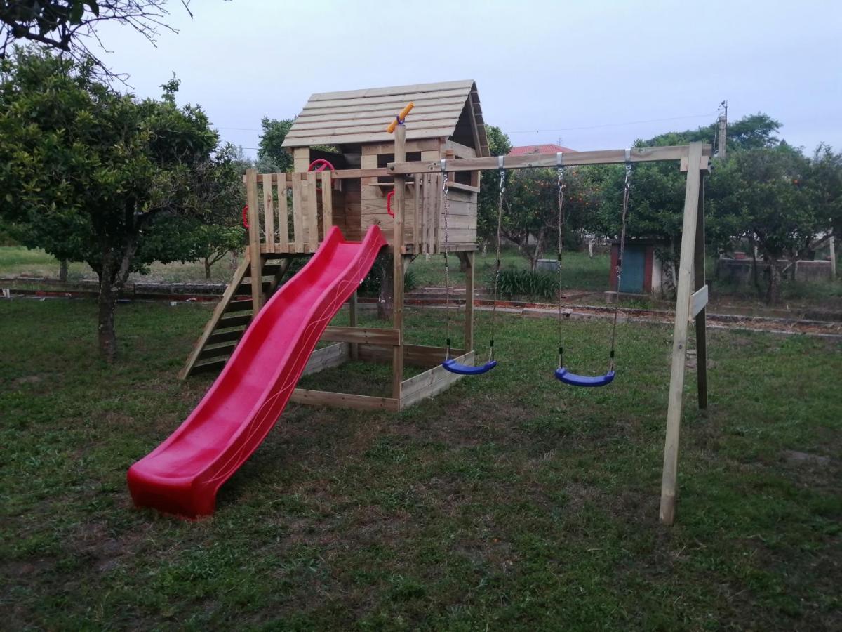 Casa Das Laranjeiras E Parque Infantil Azeitao Luaran gambar